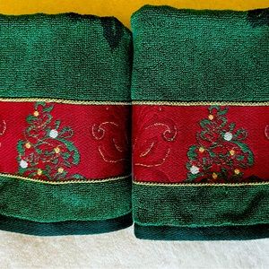 Lenox Christmas hand towels-NWT